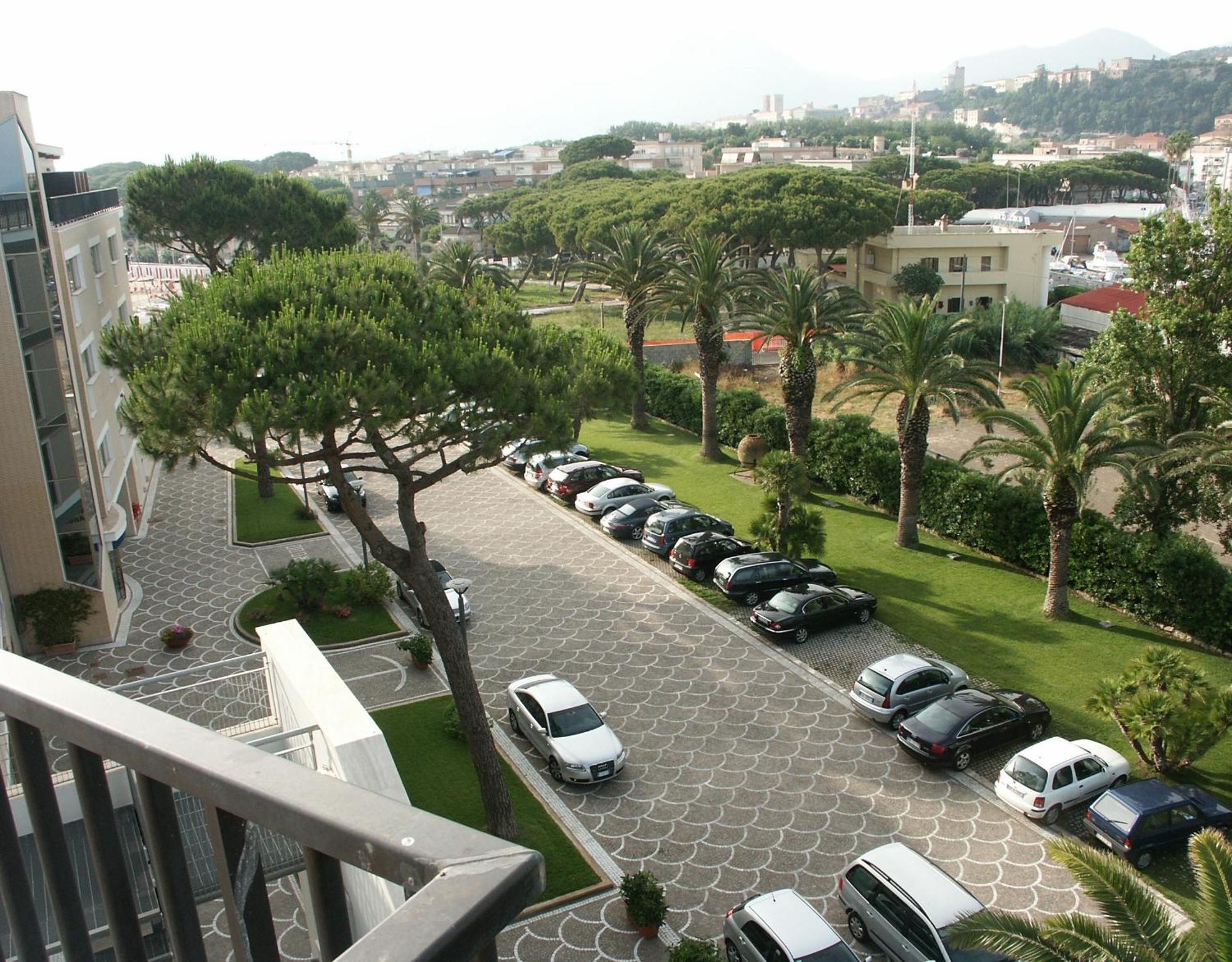 Grand Hotel L'Approdo Terracina Exteriér fotografie